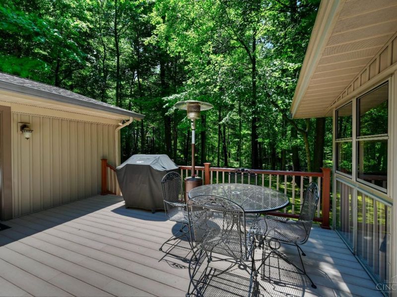 6427 Visitation Drive, Green Township, OH 45248 Photo 24