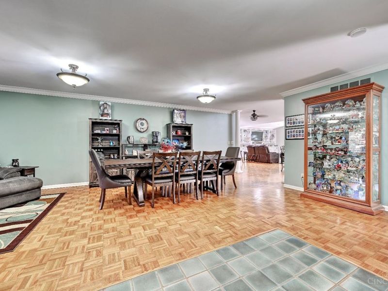 6427 Visitation Drive, Green Township, OH 45248 Photo 3