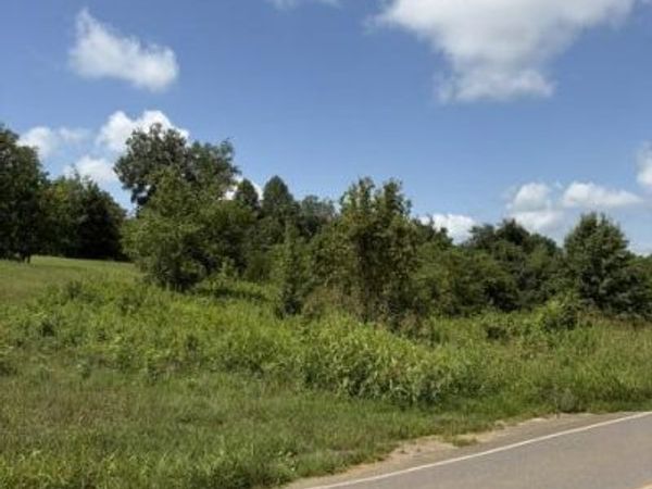 615 Green Hill Road, Dandridge, TN 37725