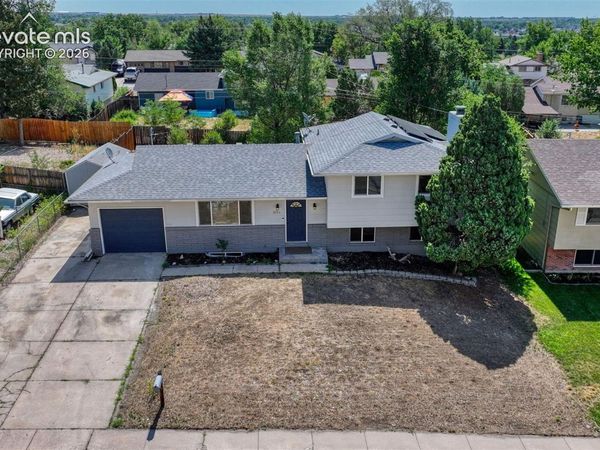 2011 Montezuma Drive, Colorado Springs, CO 80910