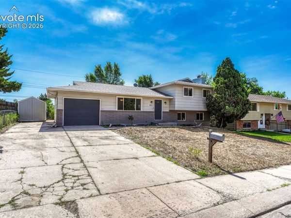 2011 Montezuma Drive, Colorado Springs, CO 80910