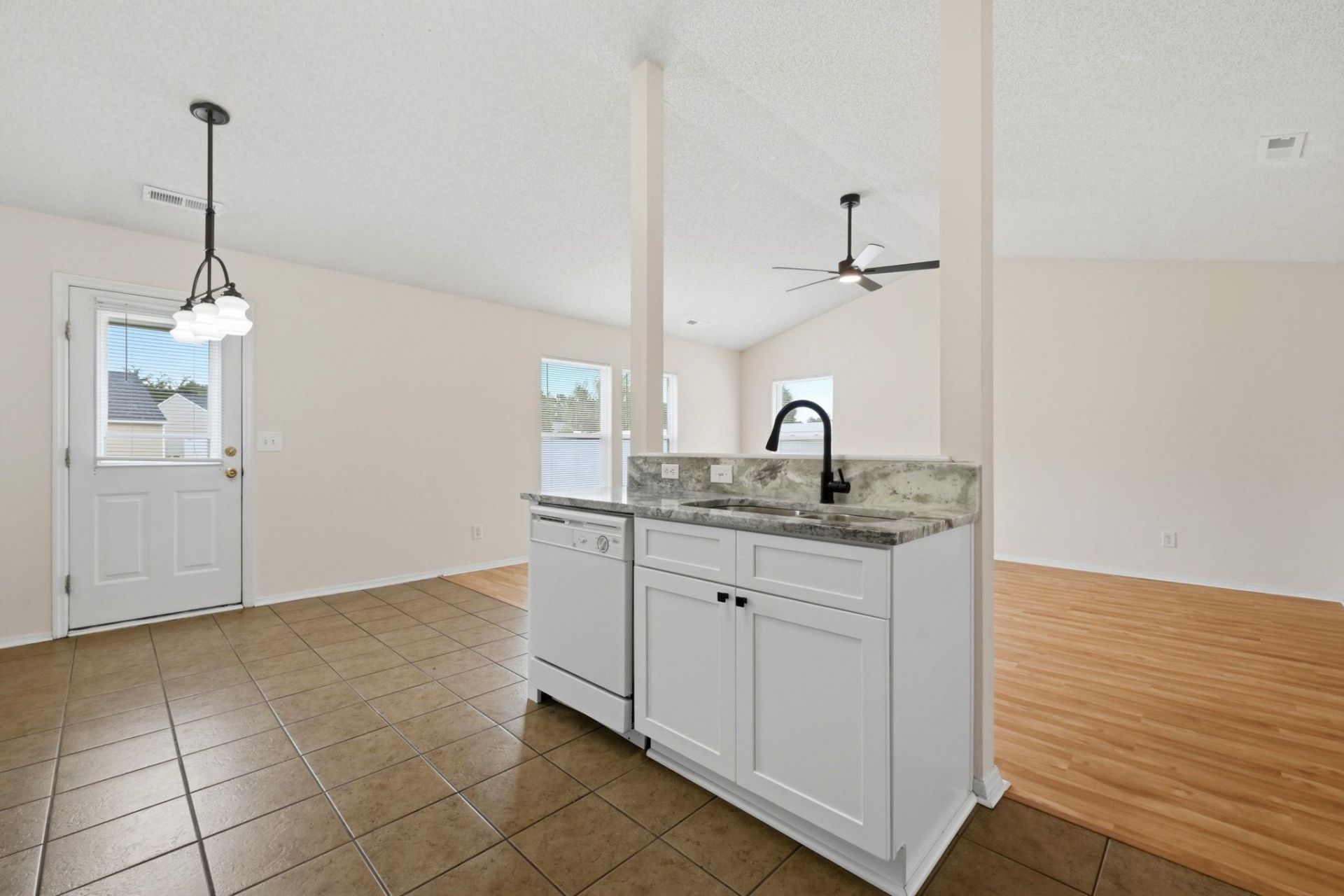 292 Bellegrove Dr. Photo 19
