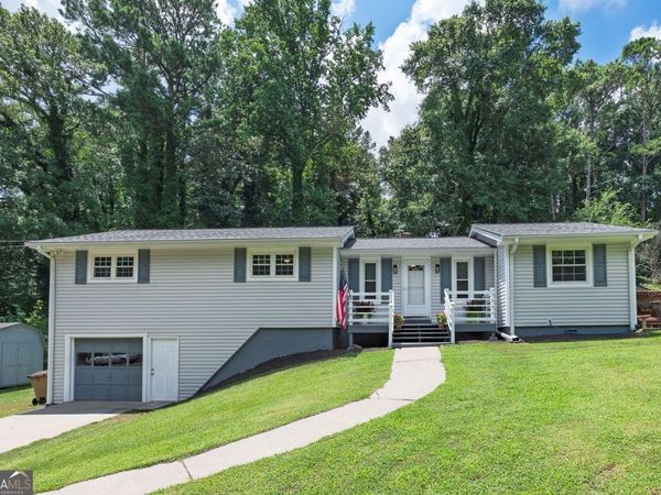 212 Foothill Drive, Woodstock, GA 30188