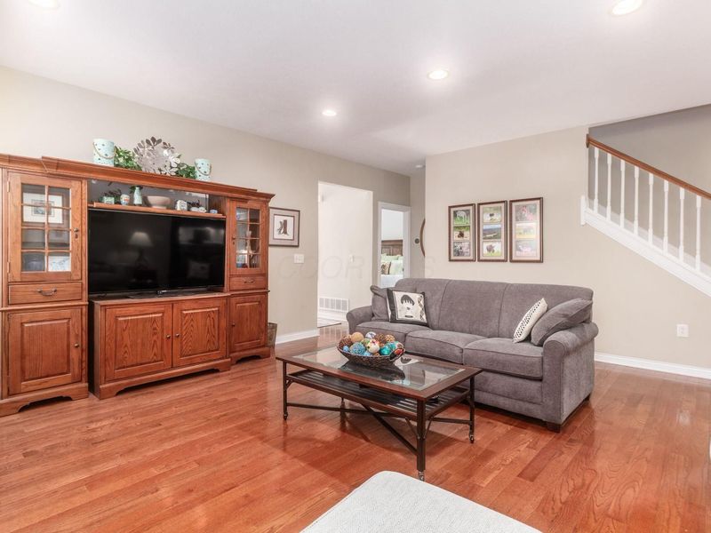 7654 Scioto Ridge Drive , Powell, OH 43065 Photo 10