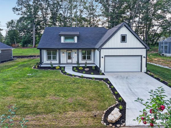 68 Point Hope Lane , Unit 6, Hendersonville, NC 28792