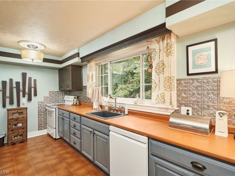 2803 Yellow Creek Road, Bath, OH 44333 Photo 21