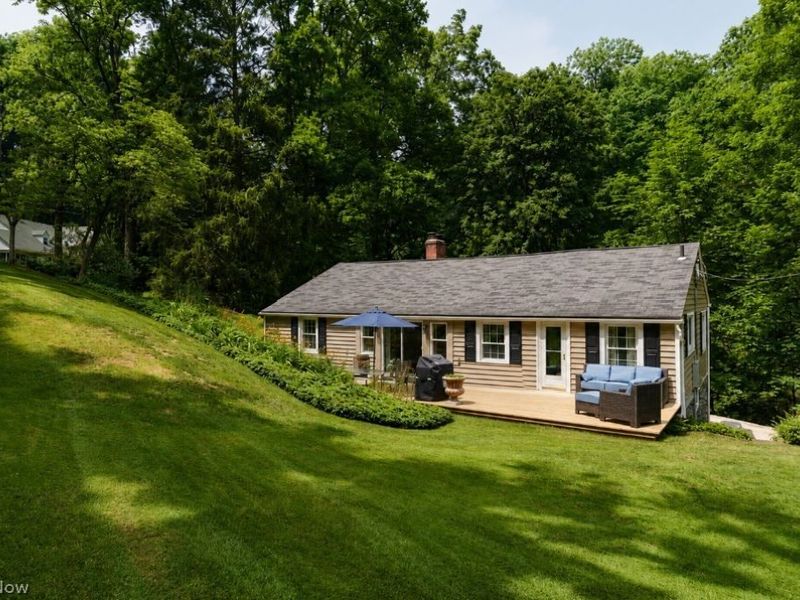 2803 Yellow Creek Road, Bath, OH 44333 Photo 4