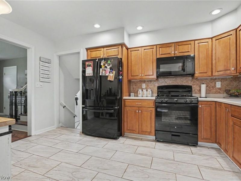 3877 Ayrshire Drive, Youngstown, OH 44511 Photo 3