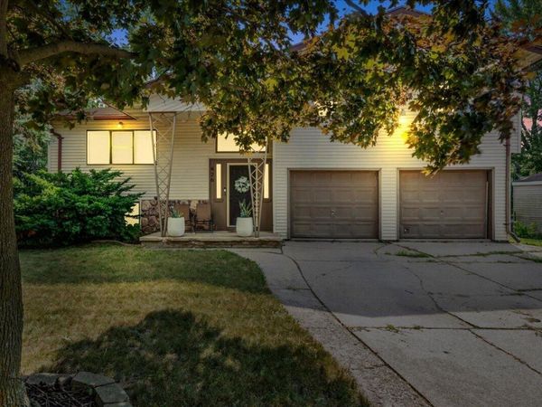 426 Cameron Avenue, Pontiac, MI 48342