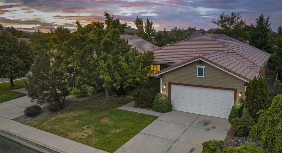 1611 Brentworth Way, Reno, NV 89521 Photo