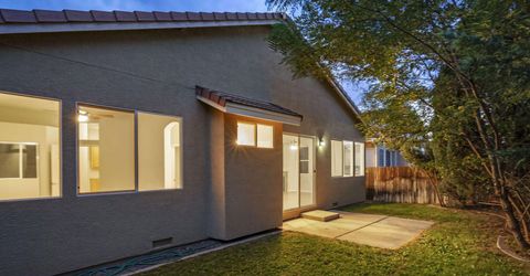 1611 Brentworth Way, Reno, NV 89521 Photo