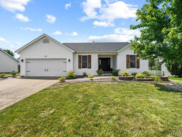 202 Schmittgens Drive , Wentzville, MO 63385