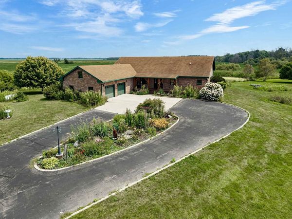 1328 COUNTY RD M, Pickett, WI 54964