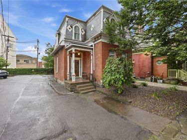 17 Saint Louis Place , Buffalo, NY 14202