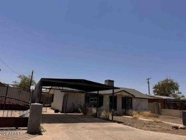 3010 W HOLLY Street, Phoenix, AZ 85009