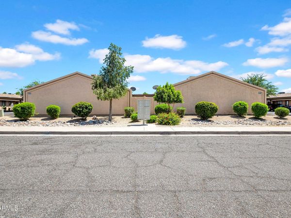 3027 E GRANDVIEW Road, Unit 1, Phoenix, AZ 85032