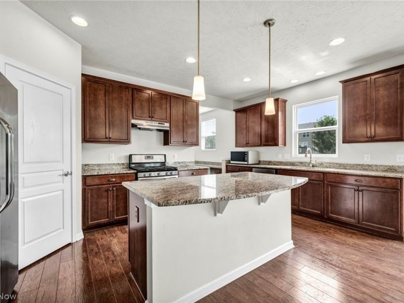 20813 North Greystone Drive, Strongsville, OH 44149 Photo 10