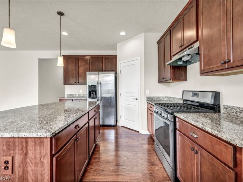 20813 North Greystone Drive, Strongsville, OH 44149 Photo 12