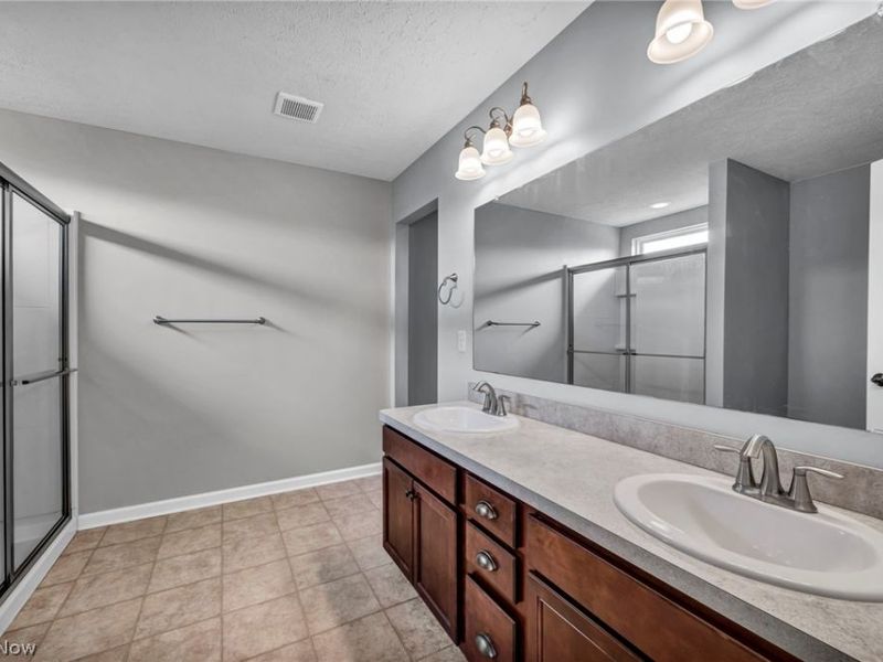 20813 North Greystone Drive, Strongsville, OH 44149 Photo 23