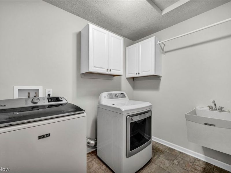 20813 North Greystone Drive, Strongsville, OH 44149 Photo 38