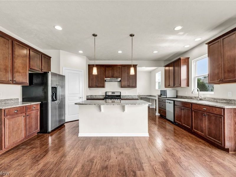 20813 North Greystone Drive, Strongsville, OH 44149 Photo 9