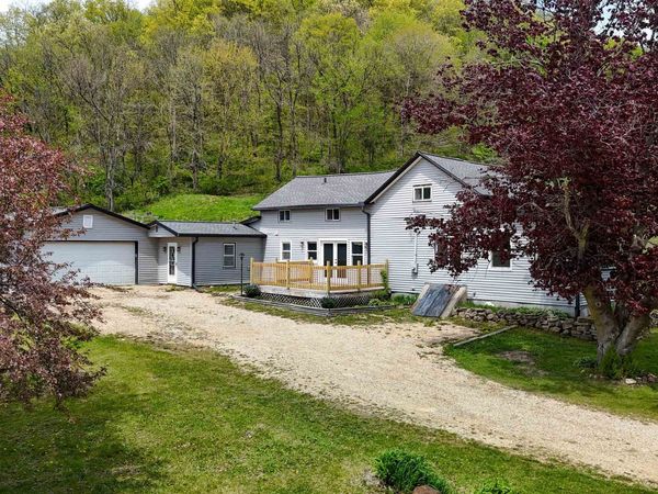 27916 Highway 80, Richland Center, WI 53581