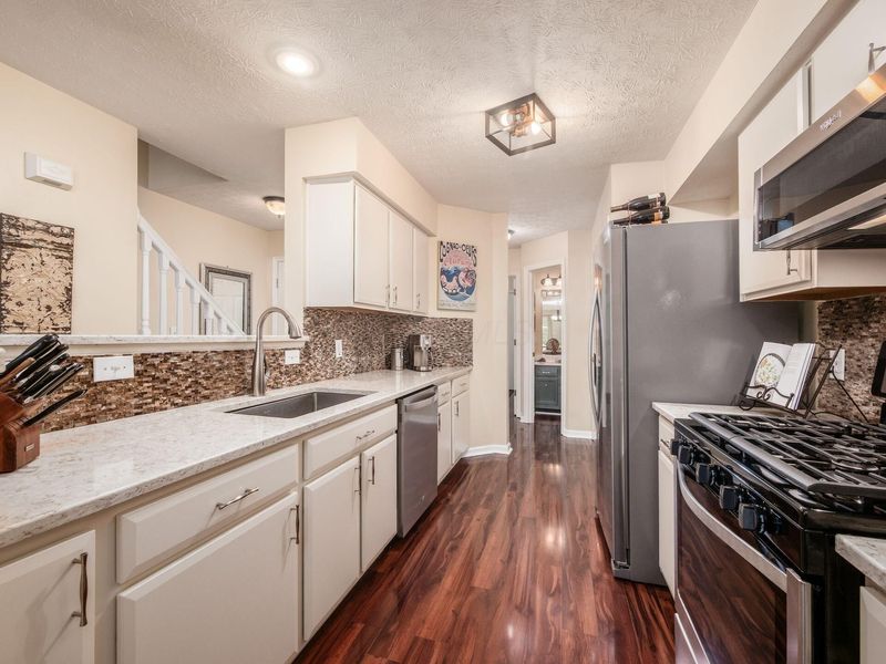 2196 Victoria Park Drive , Columbus, OH 43235 Photo 13