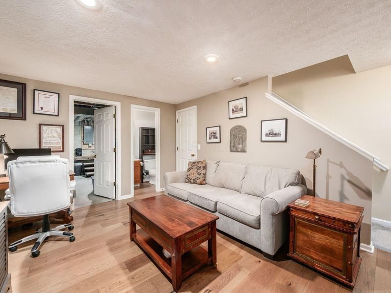 2196 Victoria Park Drive , Columbus, OH 43235 Photo 33