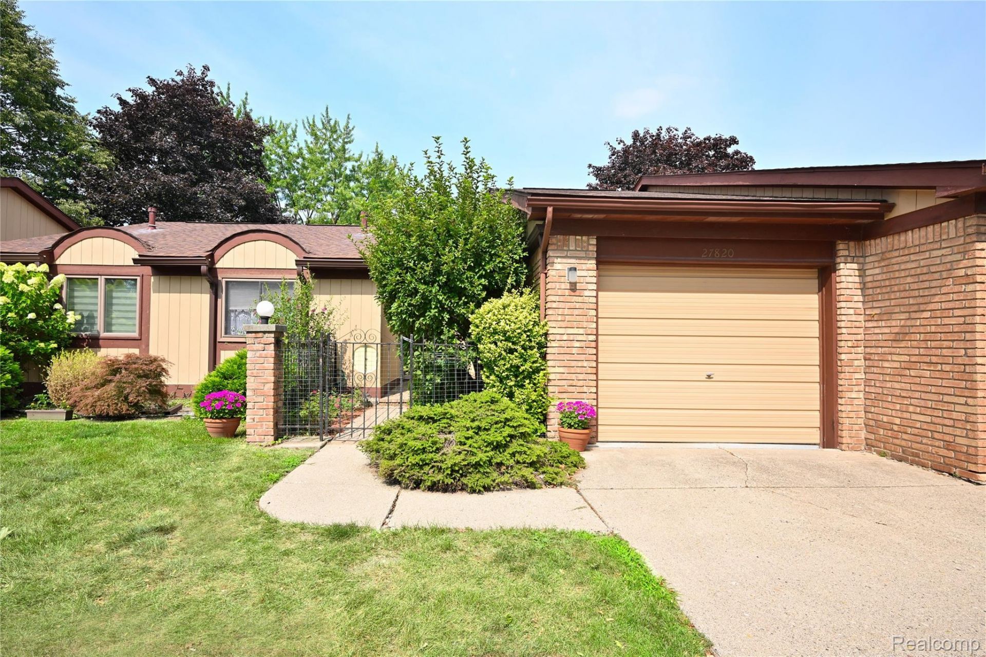 27820 Hollywood Boulevard, Warren, Mi 48093 Main Photo