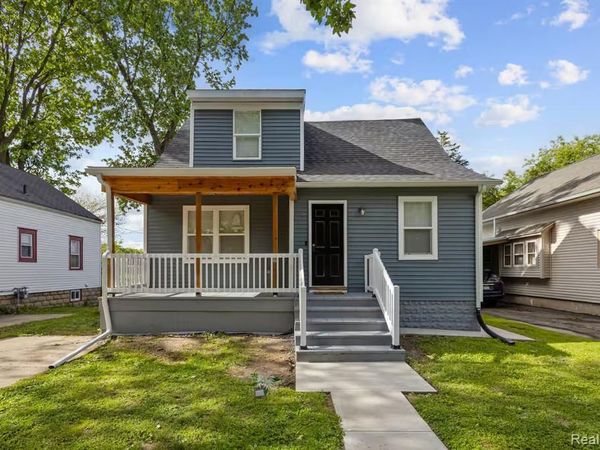 1212 Parkview Street , Lansing, MI 48912