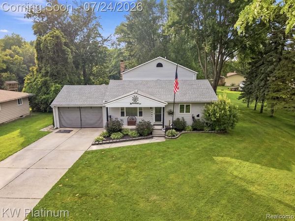 47389 Sugarbush Road , Chesterfield Twp, MI 48047