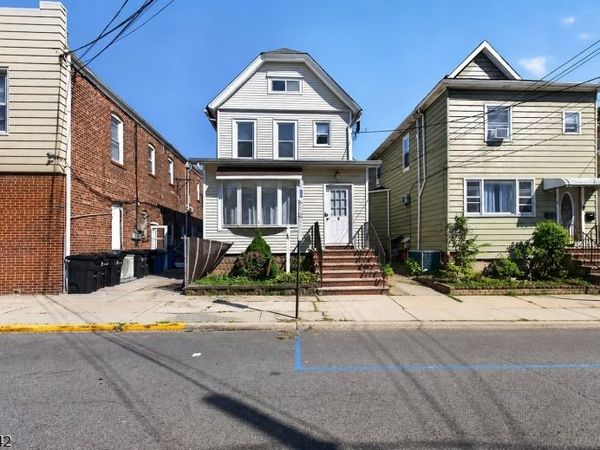 6 LINCOLN PLACE, East Rutherford, NJ 07073