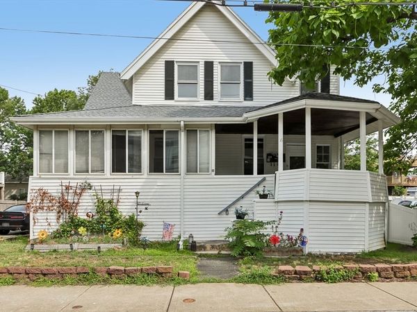 16 Underhill St, Unit 3, Winthrop, MA 02152
