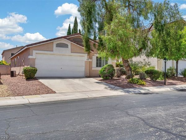 9009 Tumblewood Avenue , Las Vegas, NV 89143