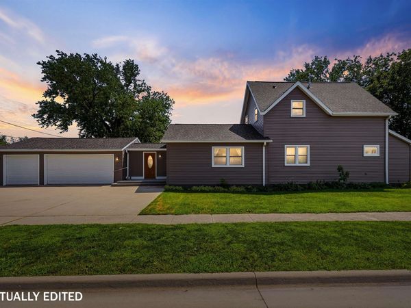 406 2nd Street, Dike, IA 50624