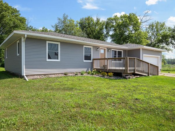 201 E Gails Street, Mccausland, IA 52758