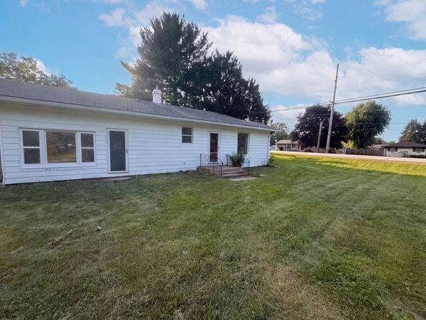 508 E Sigler Street, Hebron, IN 46341