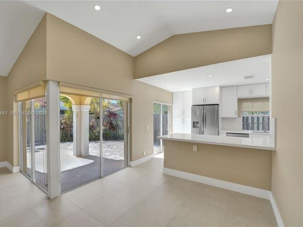 1361 Springside Dr , Unit 3, Weston, FL 33326