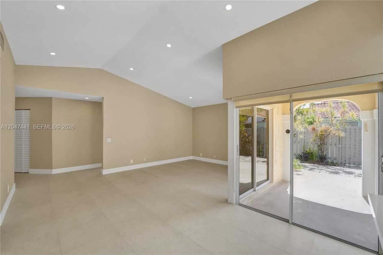 1361 Springside Dr, Unit 3, Weston, FL 33326 Photo