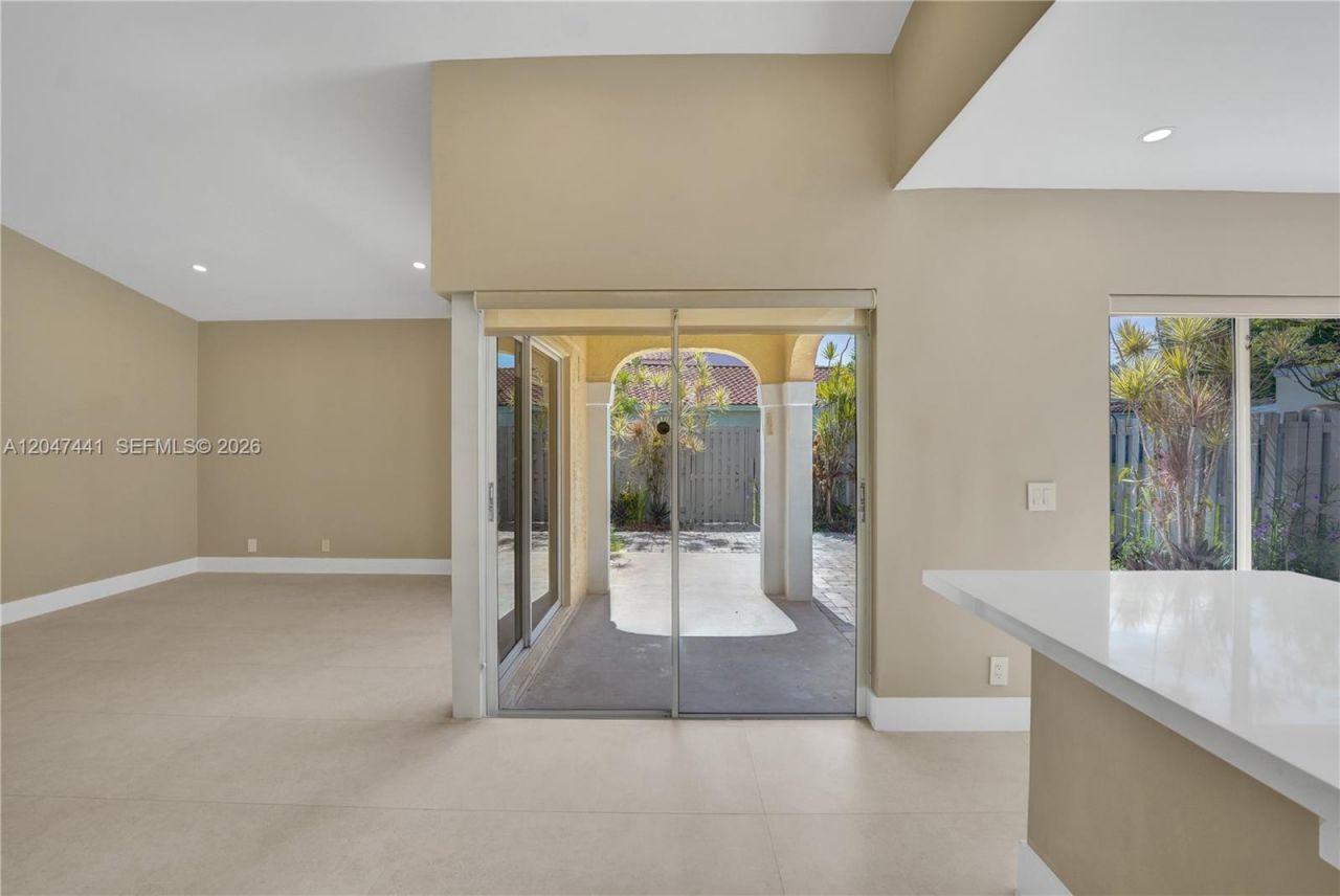 1361 Springside Dr, Unit 3, Weston, FL 33326 Photo
