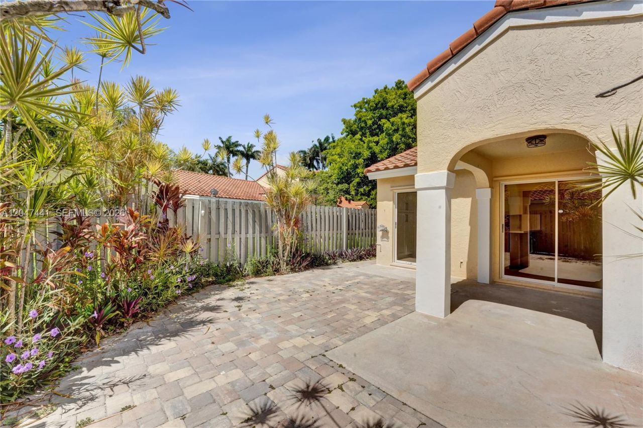 1361 Springside Dr, Unit 3, Weston, FL 33326 Photo