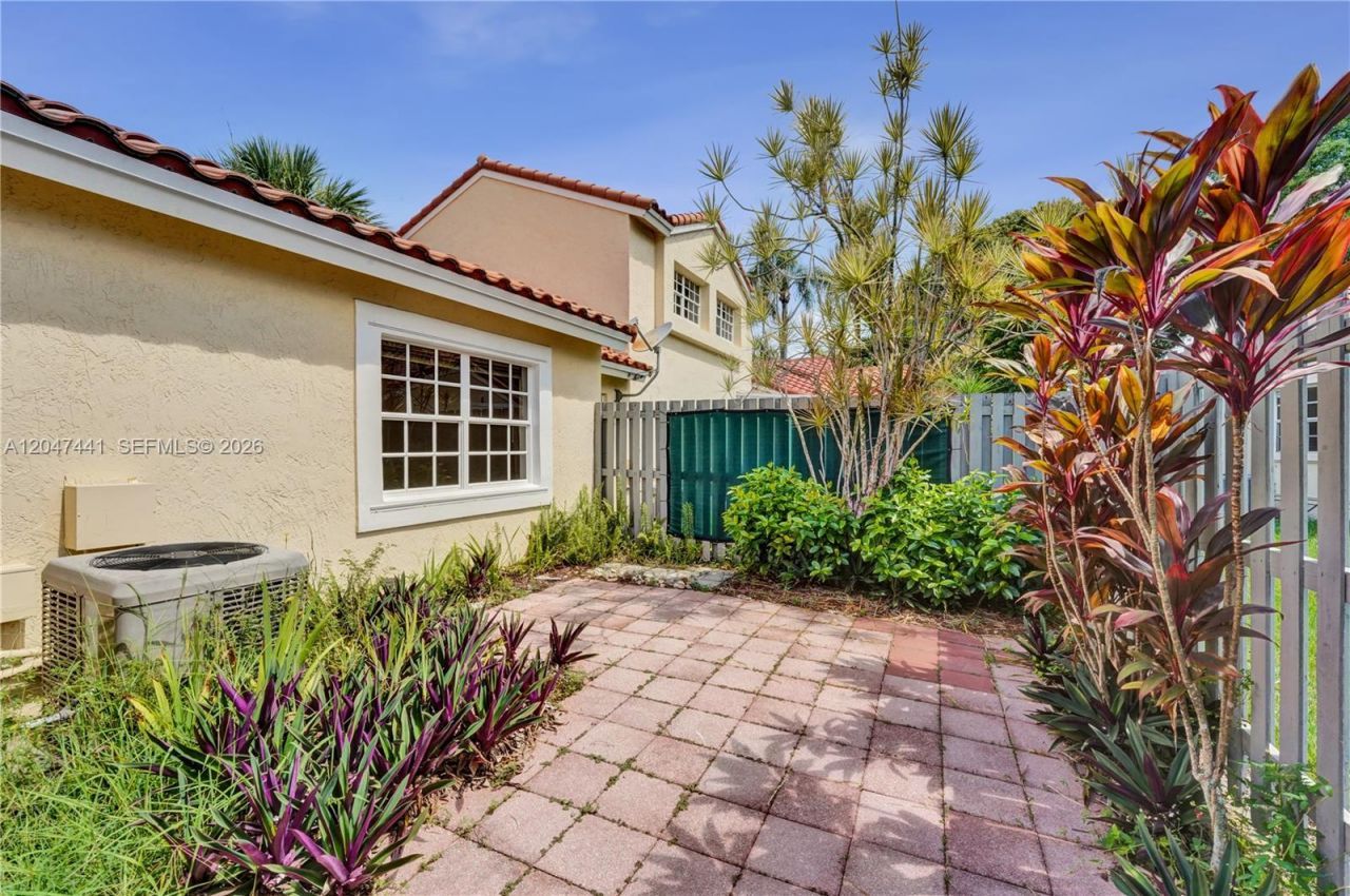 1361 Springside Dr, Unit 3, Weston, FL 33326 Photo