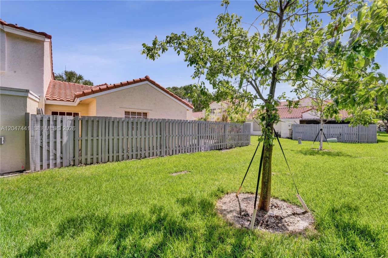 1361 Springside Dr, Unit 3, Weston, FL 33326 Photo