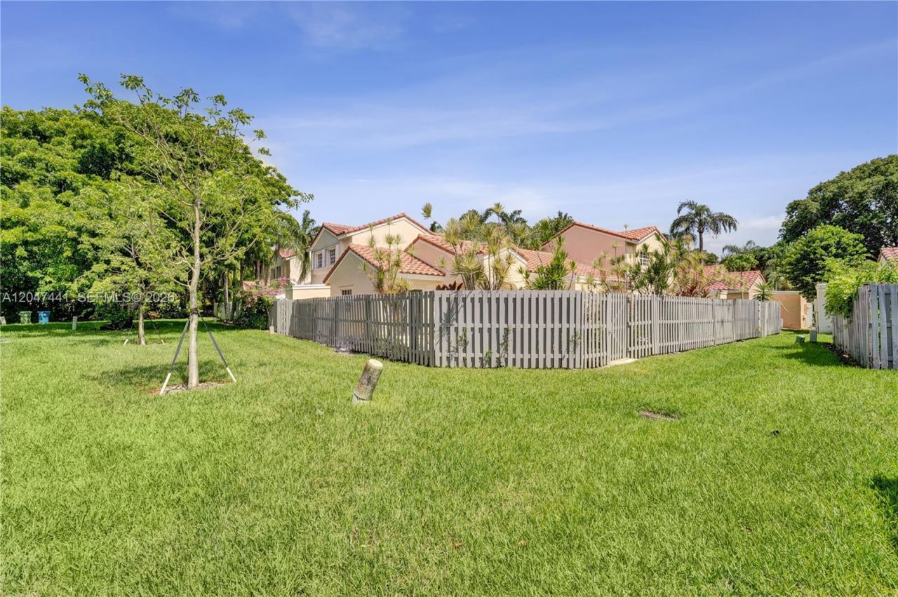 1361 Springside Dr, Unit 3, Weston, FL 33326 Photo