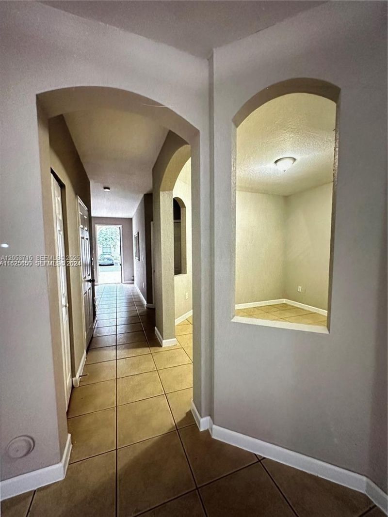 10328 NW 31st Ter, Doral, FL 33172 Photo