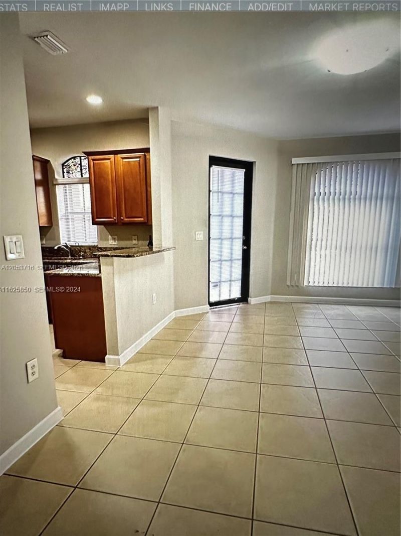 10328 NW 31st Ter, Doral, FL 33172 Photo