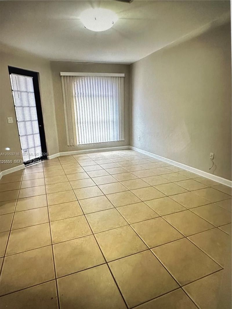 10328 NW 31st Ter, Doral, FL 33172 Photo