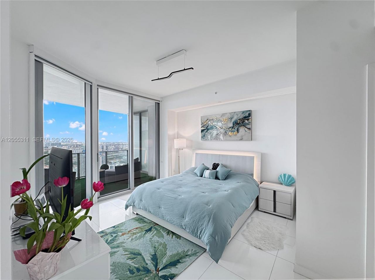 851 NE 1st Ave , Unit 3210, Miami, FL 33132 Photo