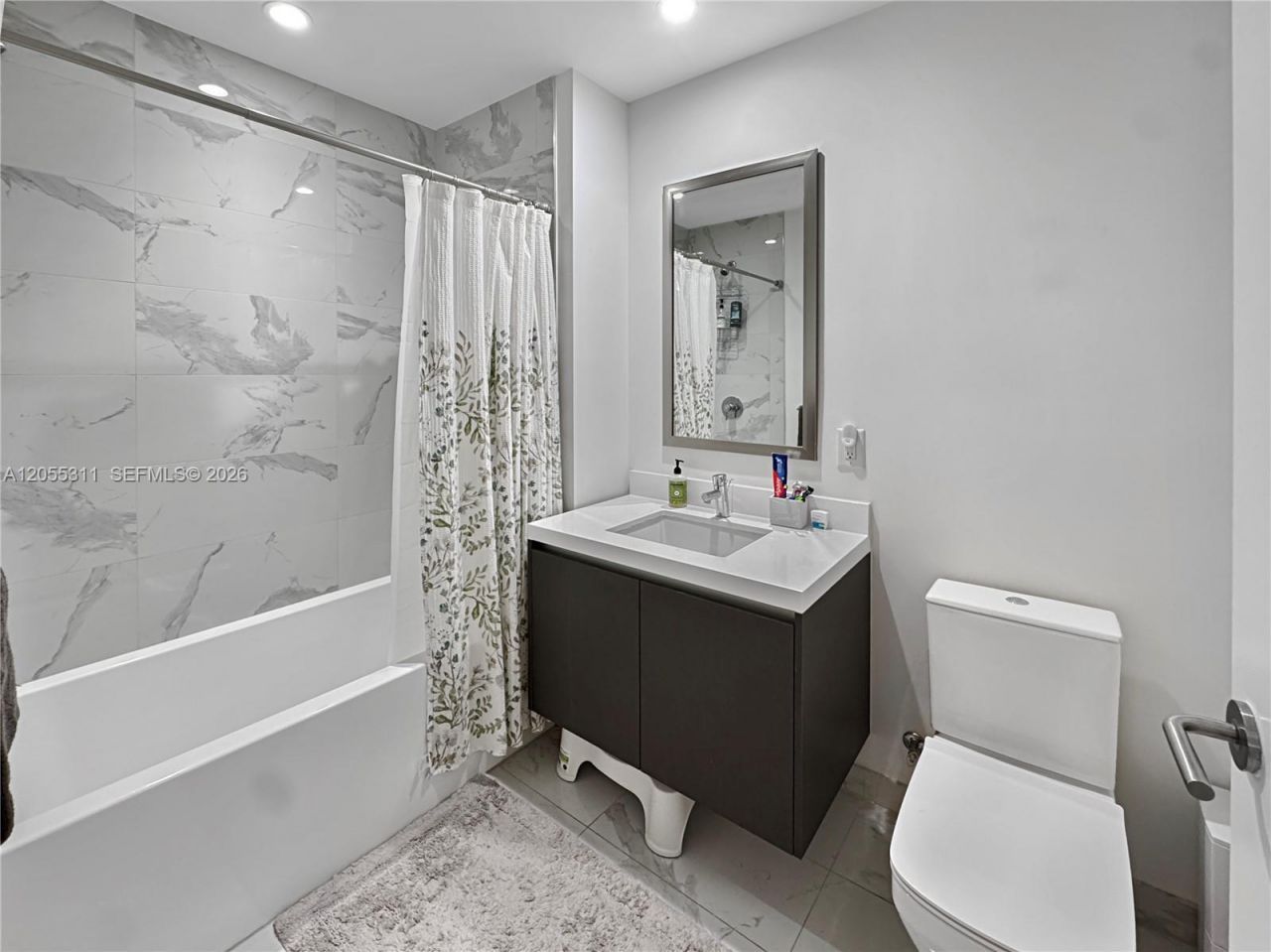 851 NE 1st Ave , Unit 3210, Miami, FL 33132 Photo