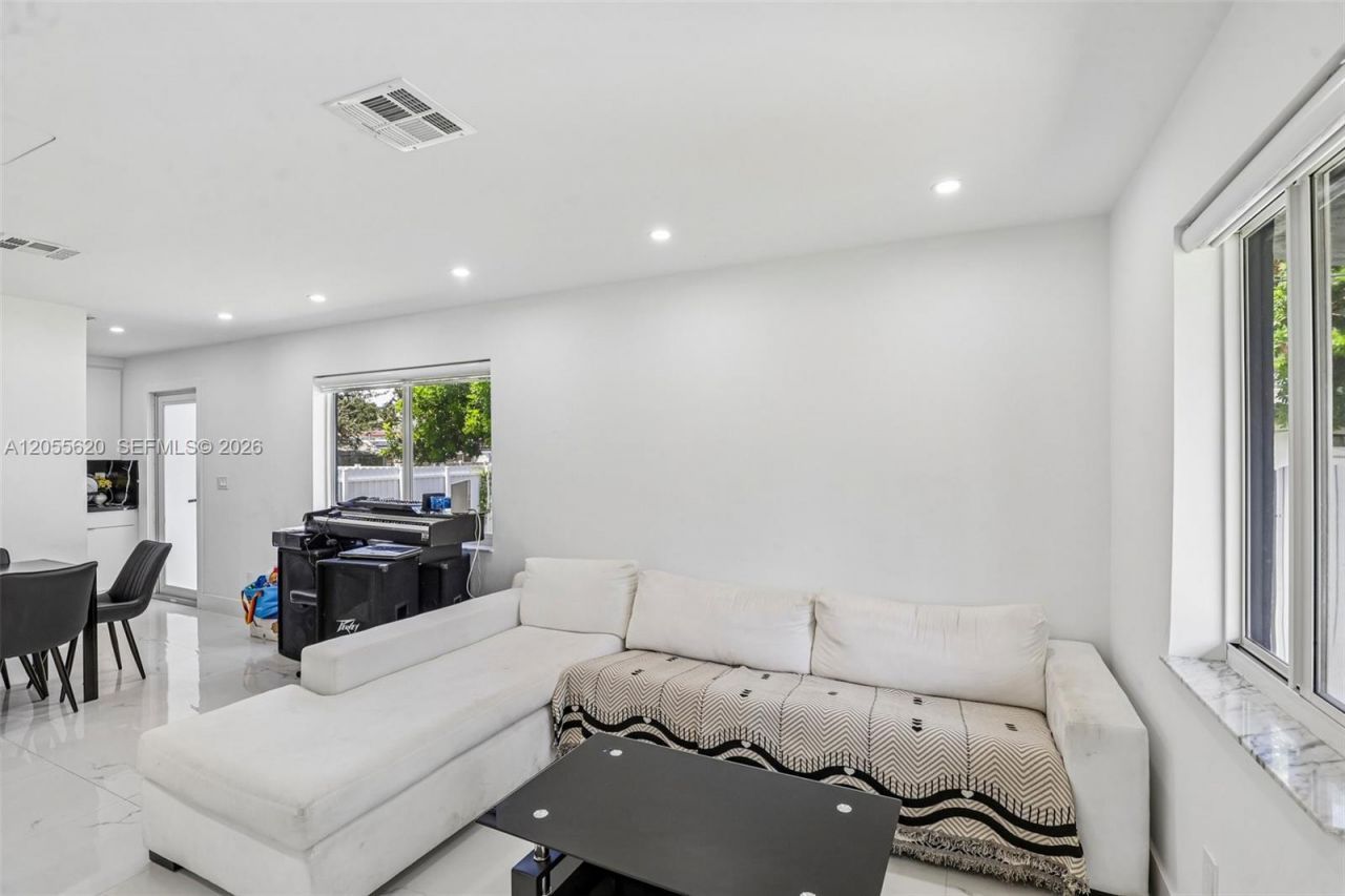 316 N 61st Ave , Hollywood, FL 33024 Photo